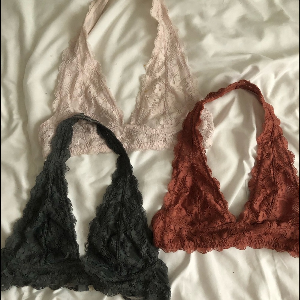 FREE PEOPLE GALLOON LACE HALTER BRALETTE